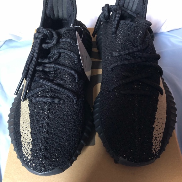 Yeezy Boost 350 V2 - Picture 3 of 4